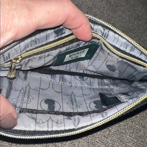 Lug Wicked Edition Black Super Metro and Metro XL w/Charm - Picture 3 of 4